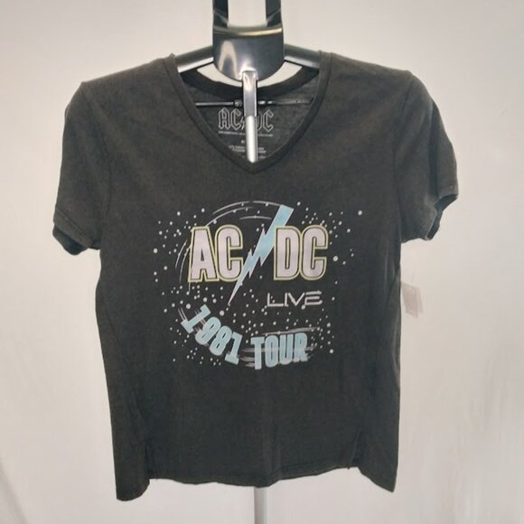 AC/DC Live 1981 Tour T-Shirt Juniors V-Neck - Picture 1 of 16
